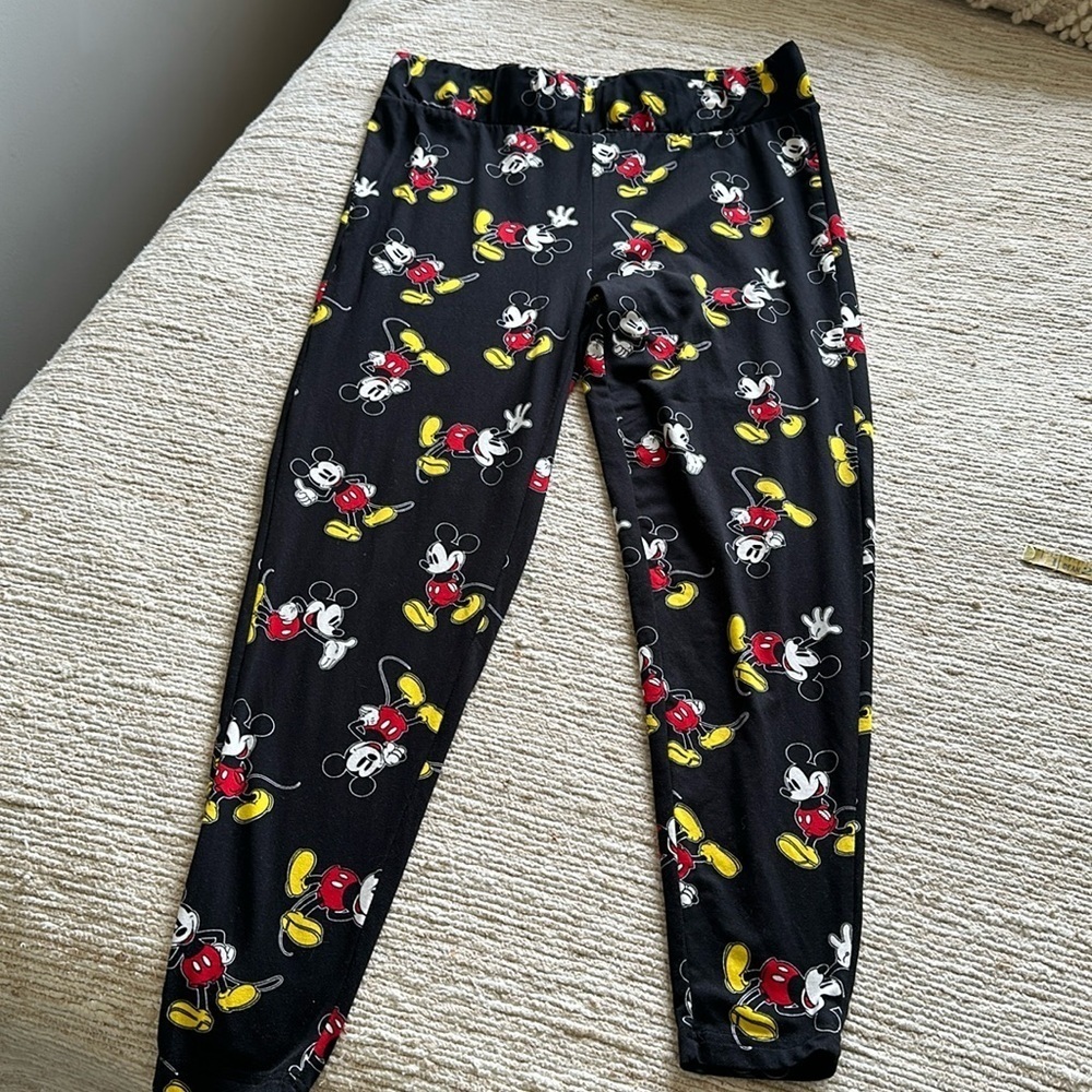 Disney ladies plus Mickey Mouse pants size 1X/2X like new